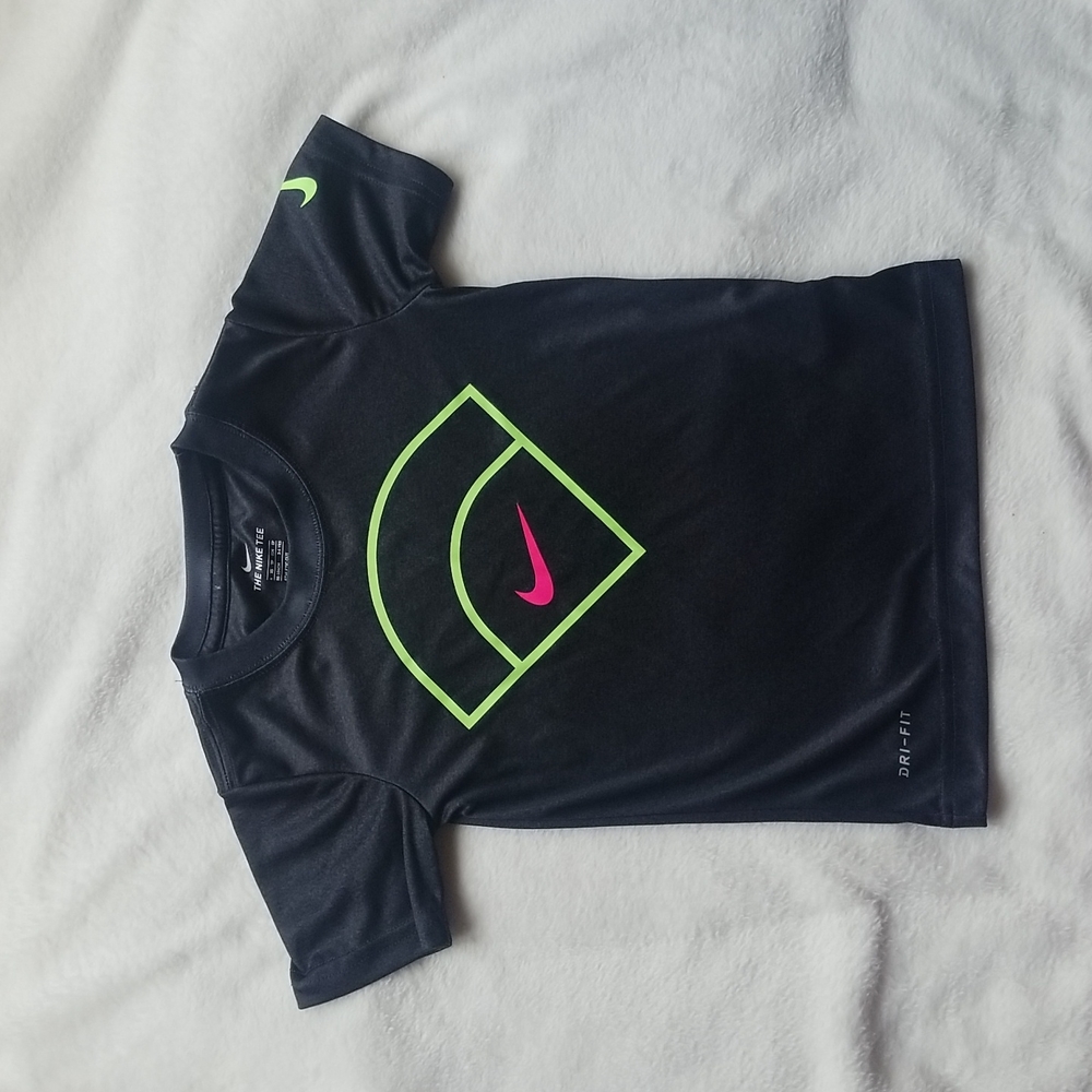 Nike tee, Size 4/xs, Gray color